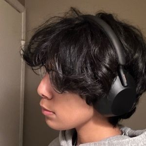 Meet your Posher, Jiovani